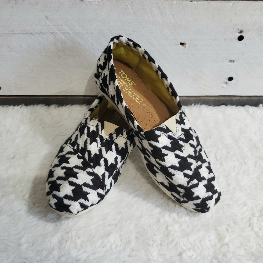 Toms Slip On Flats Loafer Shoes